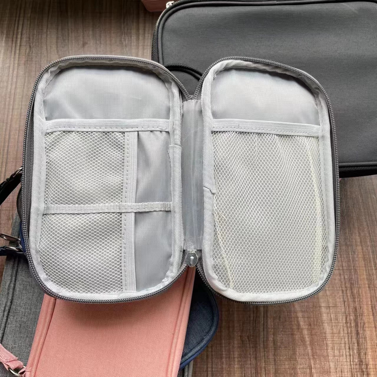 New multi-function data cable charger storage bag flat digital bag finishing bag headset storage bag wholesale