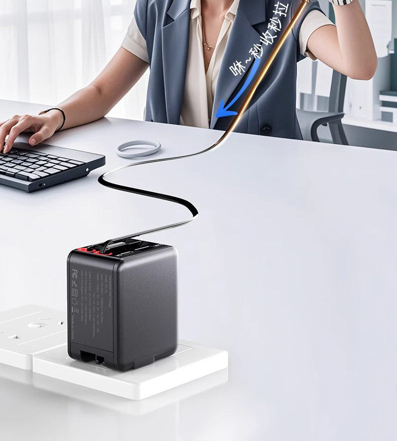 2025 New Car Charger Super Fast Charging 45W Three-In-One Pd Suitable for Apple and Huawei Retractable Cable Flash Charging
